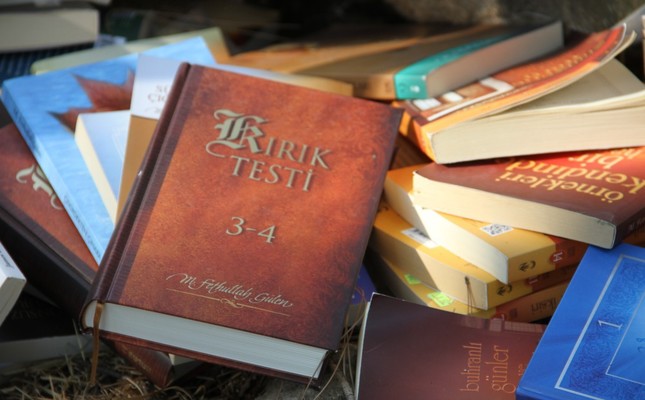 Some of Gülen's books distributed to the terrorist group's members. (IHA Photo)